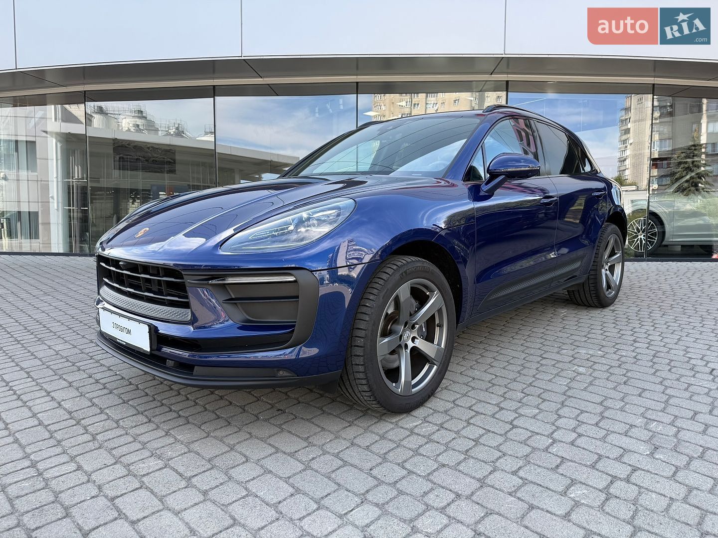Porsche Macan 2024 VIN WP1ZZZ95ZRLB17571 фото оголошення 3 з 40