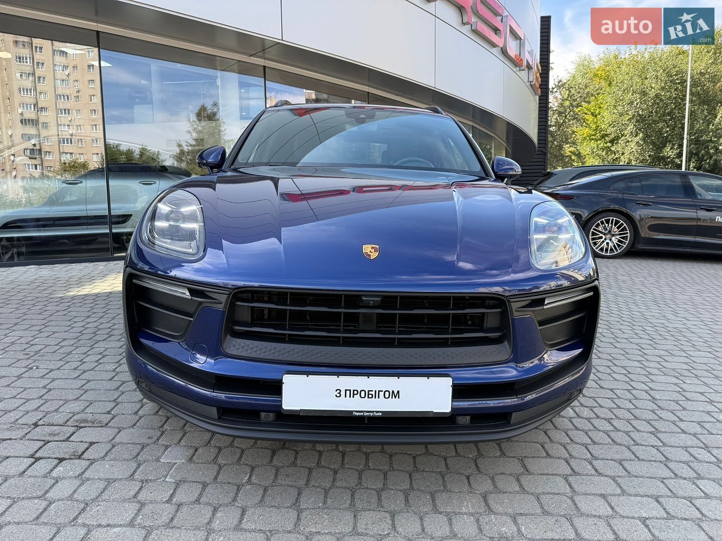 Porsche Macan 2024 VIN WP1ZZZ95ZRLB17571 фото оголошення 4 з 40
