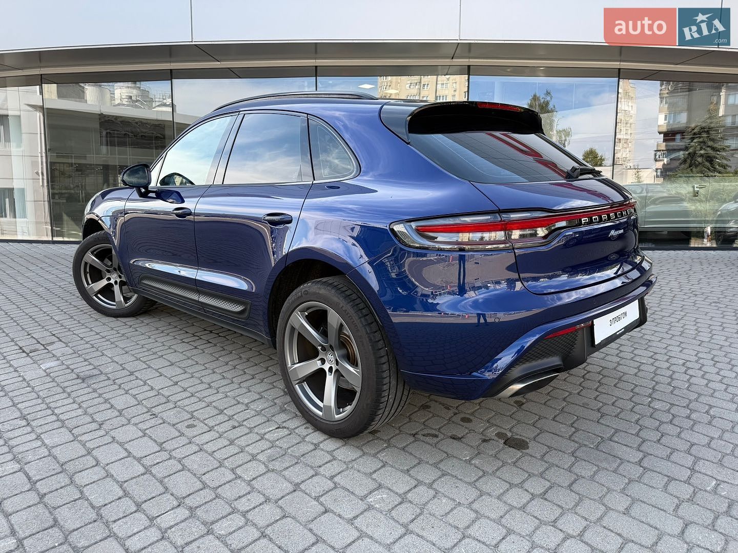 Porsche Macan 2024 VIN WP1ZZZ95ZRLB17571 фото оголошення 11 з 40