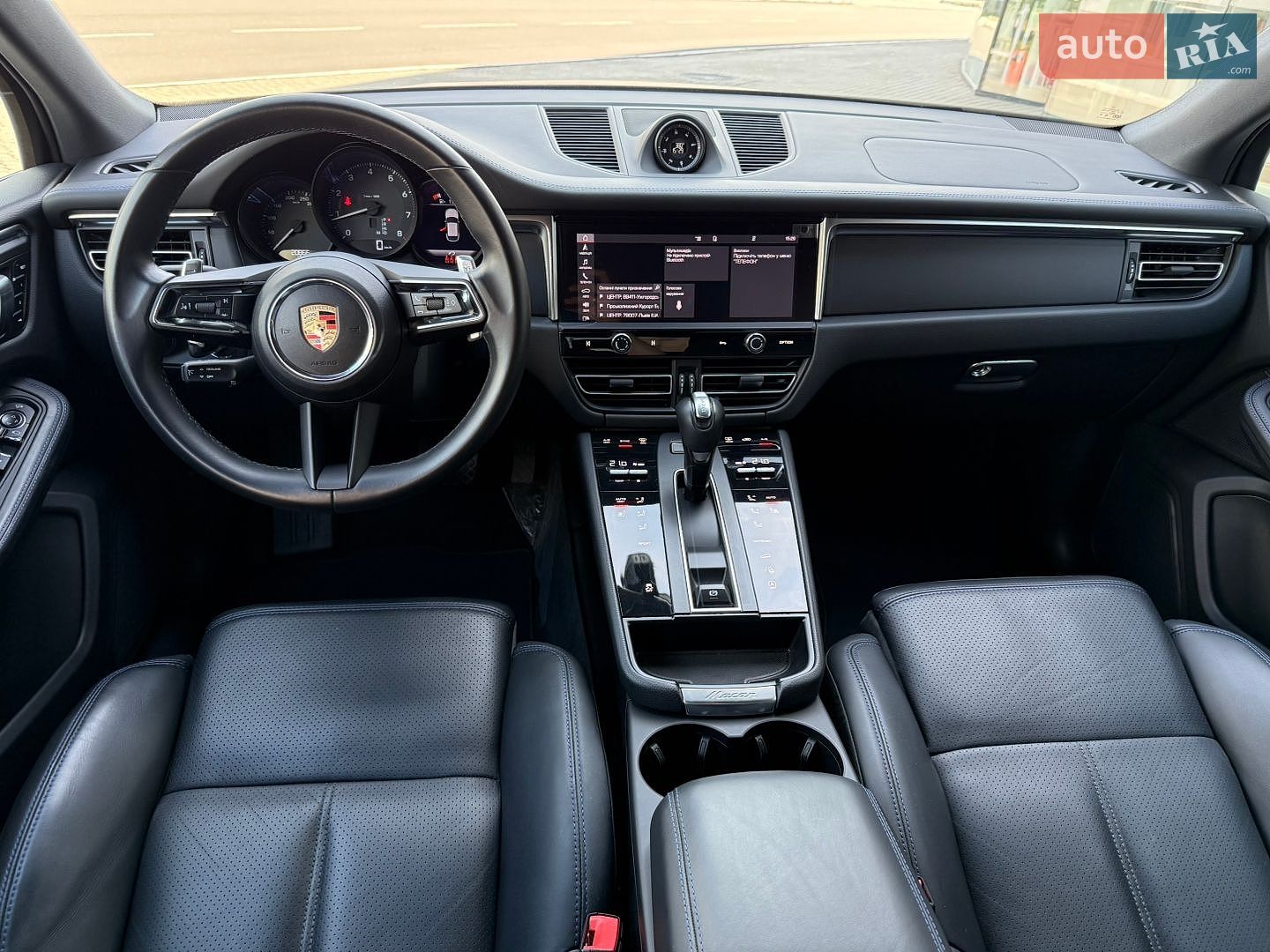 Porsche Macan 2024 VIN WP1ZZZ95ZRLB17571 фото оголошення 18 з 40