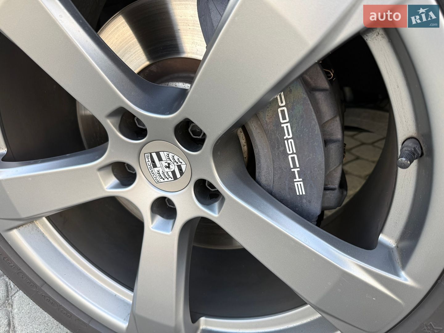 Porsche Macan 2024 VIN WP1ZZZ95ZRLB17571 фото оголошення 13 з 40