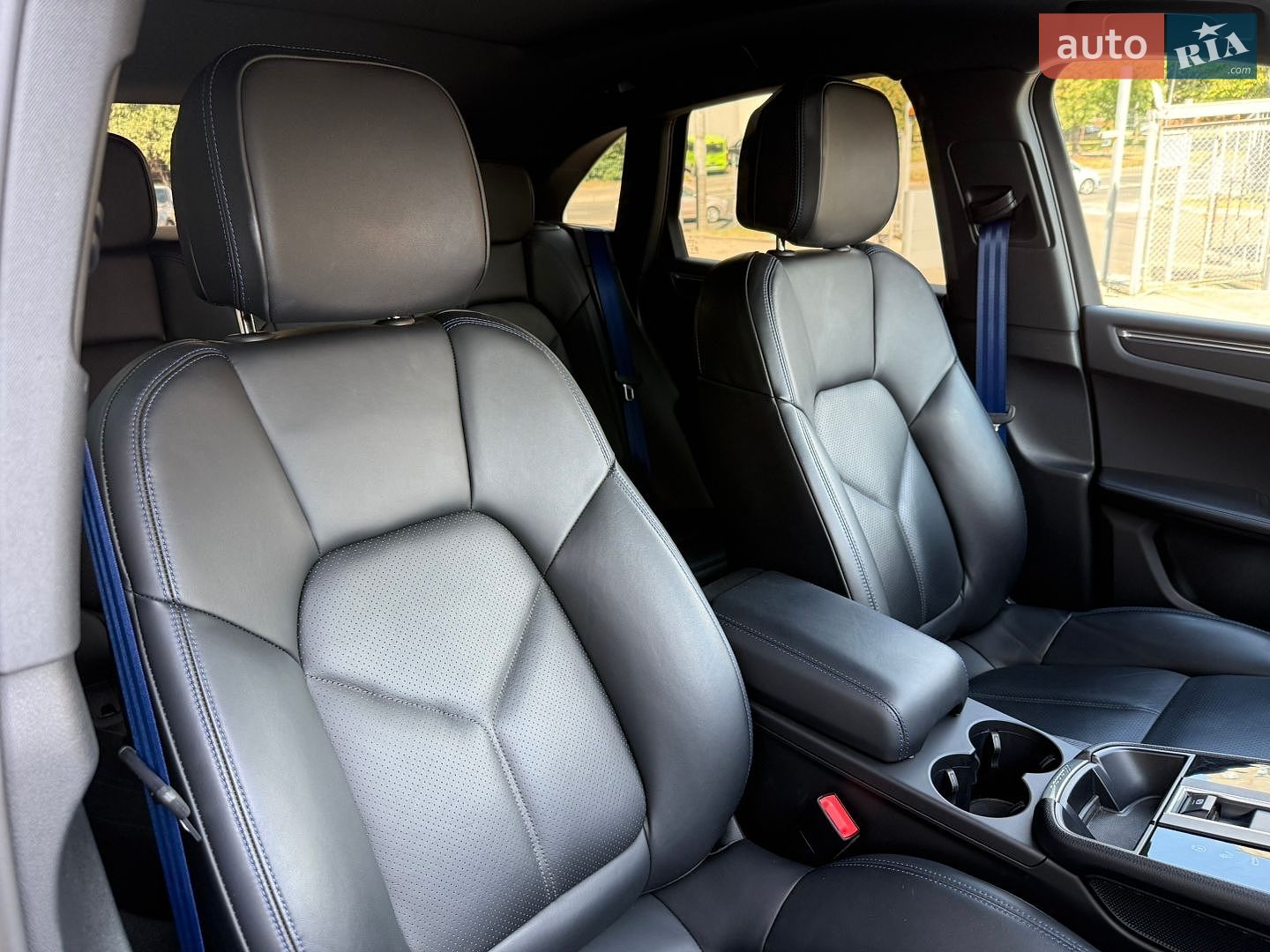 Porsche Macan 2024 VIN WP1ZZZ95ZRLB17571 фото оголошення 31 з 40