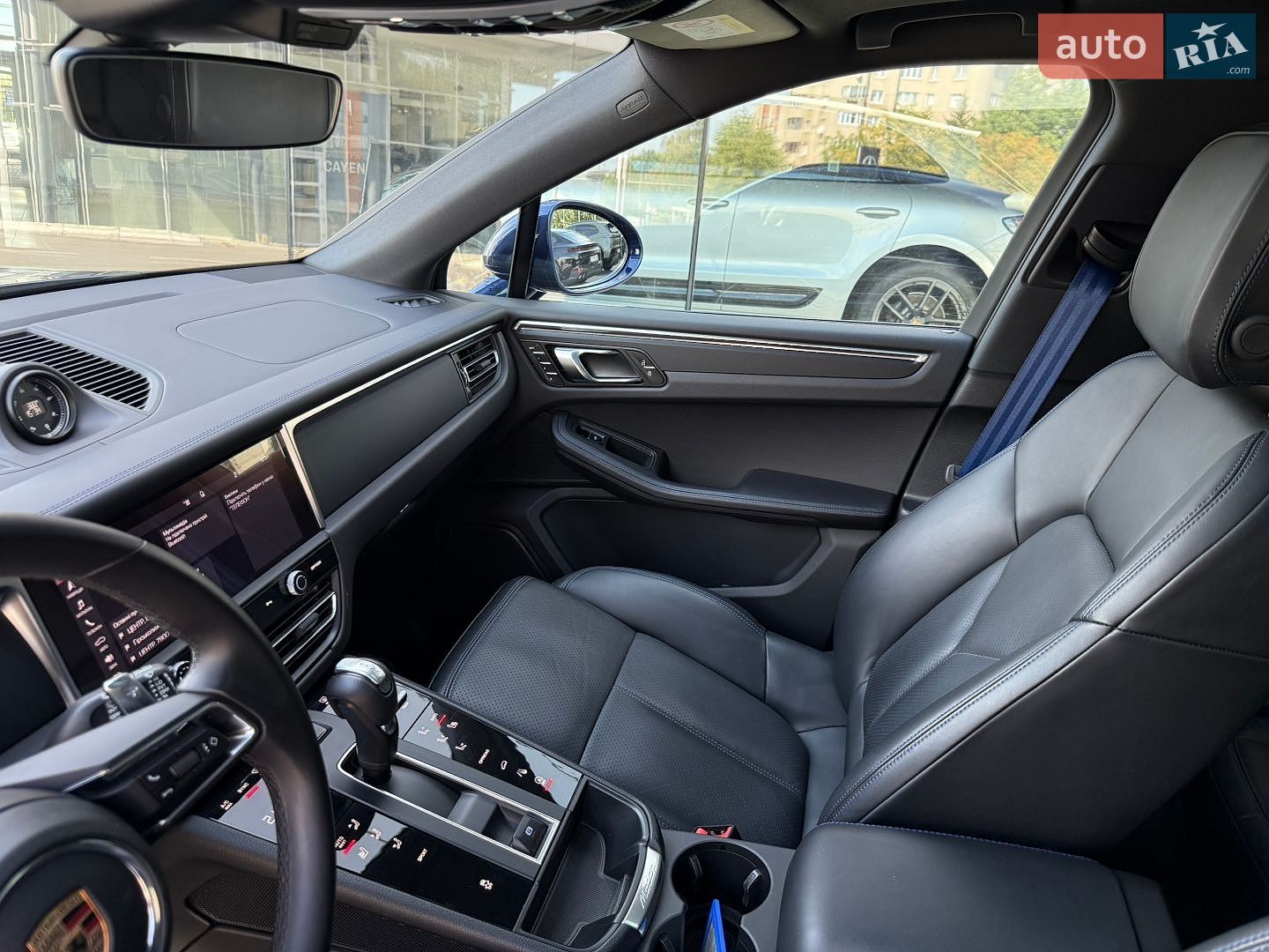 Porsche Macan 2024 VIN WP1ZZZ95ZRLB17571 фото оголошення 25 з 40