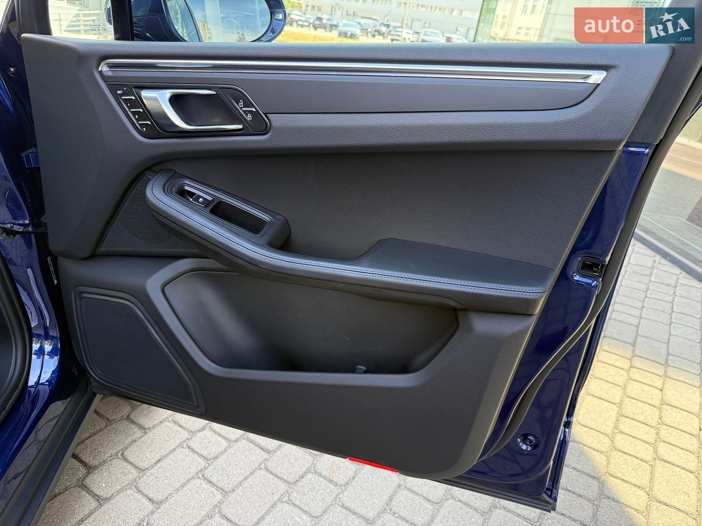 Porsche Macan 2024 VIN WP1ZZZ95ZRLB17571 фото оголошення 33 з 40