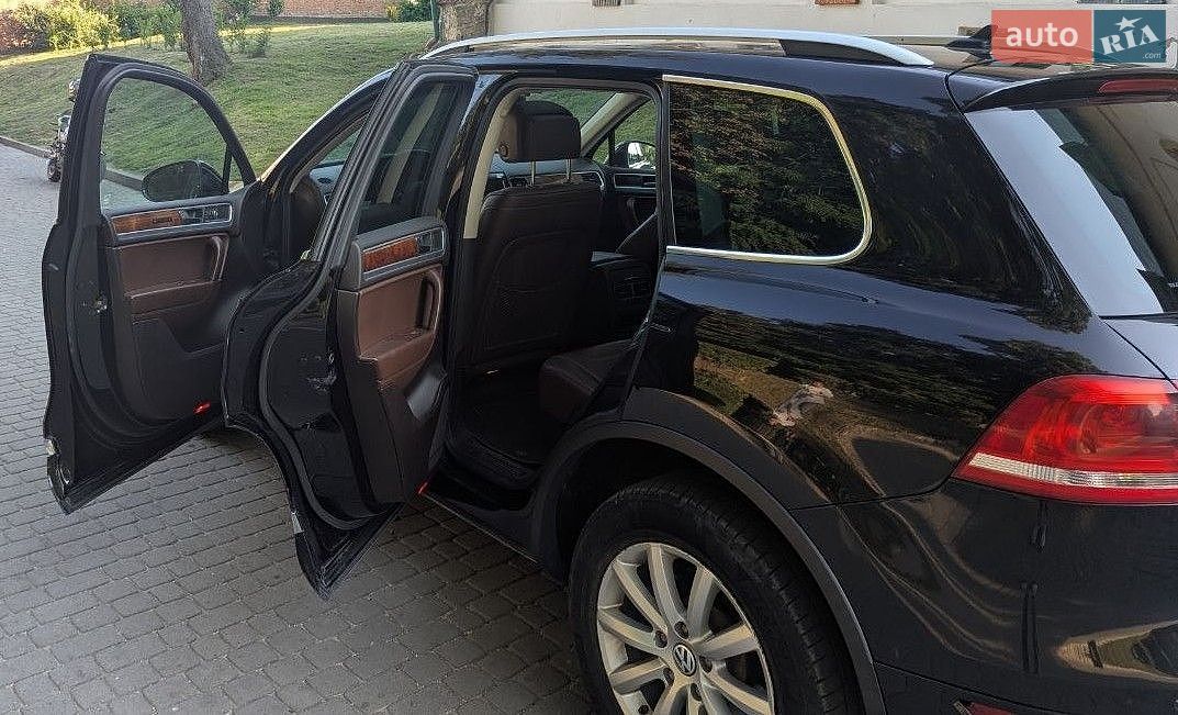 Volkswagen Touareg 2011 VIN WVGEK9BP4CD007556 фото оголошення 3 з 12