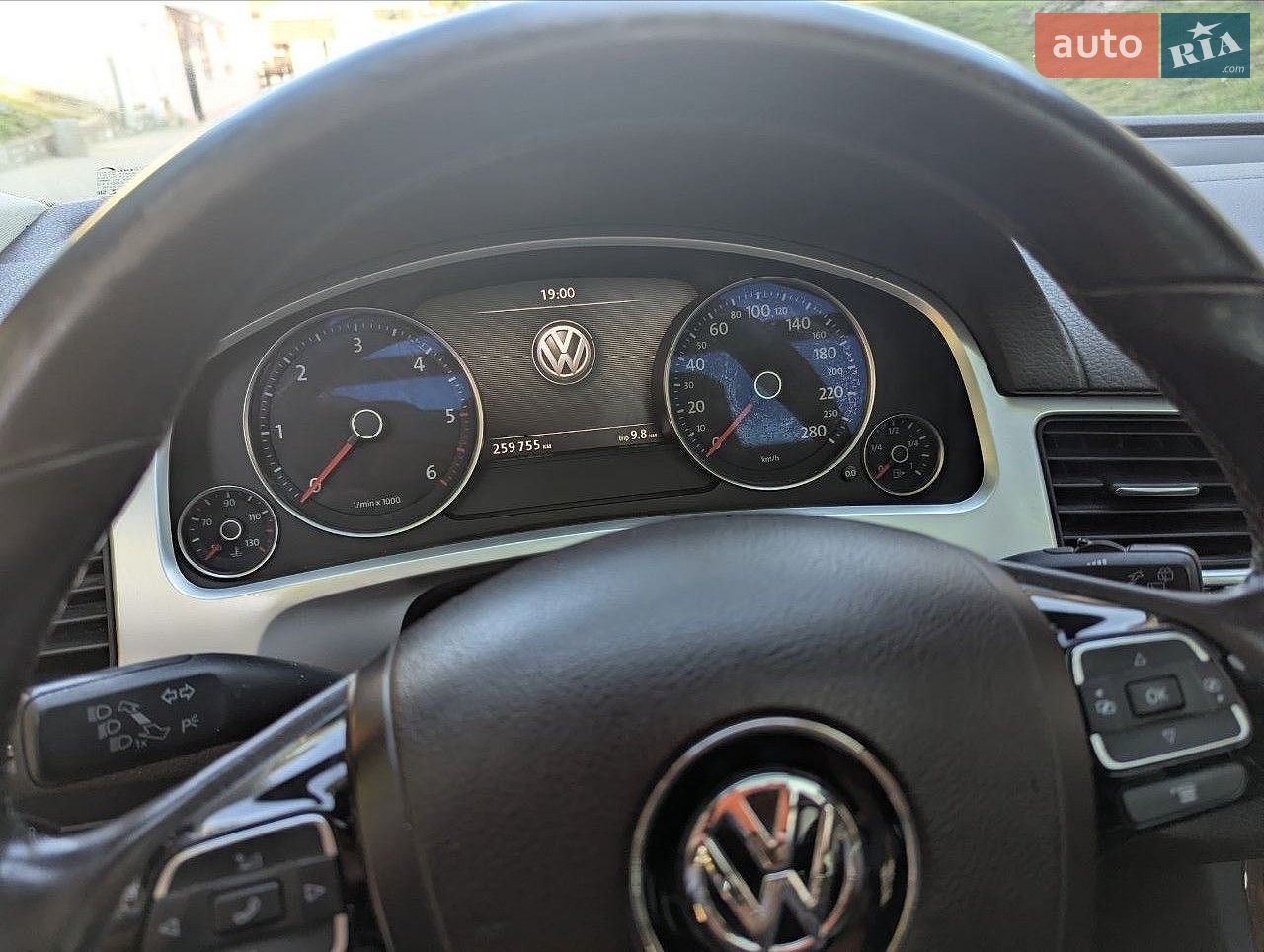 Volkswagen Touareg 2011 VIN WVGEK9BP4CD007556 фото оголошення 7 з 12