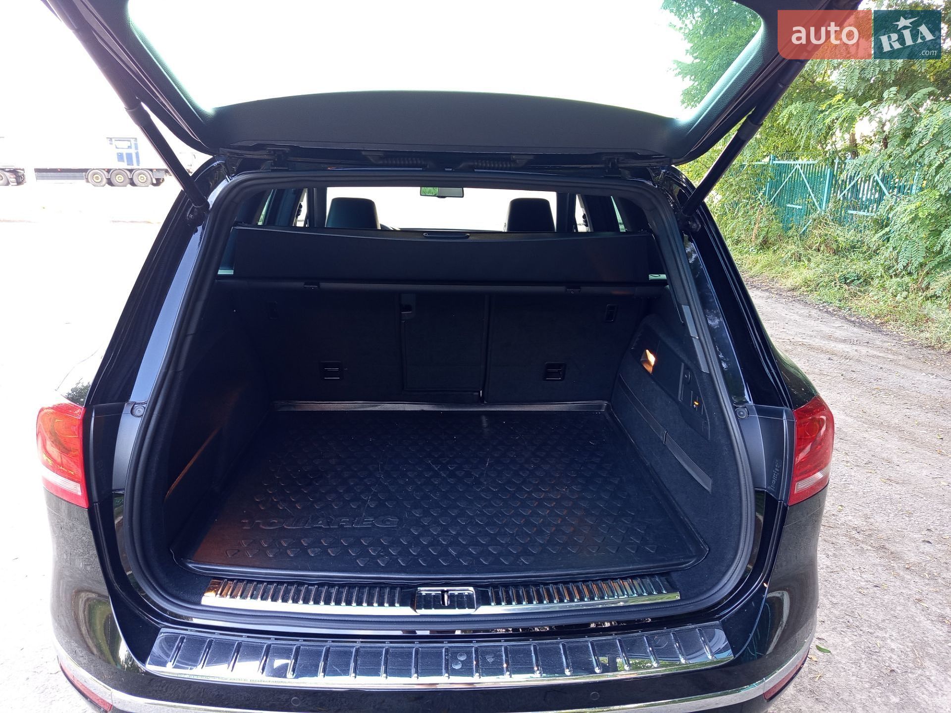 Volkswagen Touareg 2015 VIN WVGZZZ7PZGD018531 фото оголошення 15 з 59