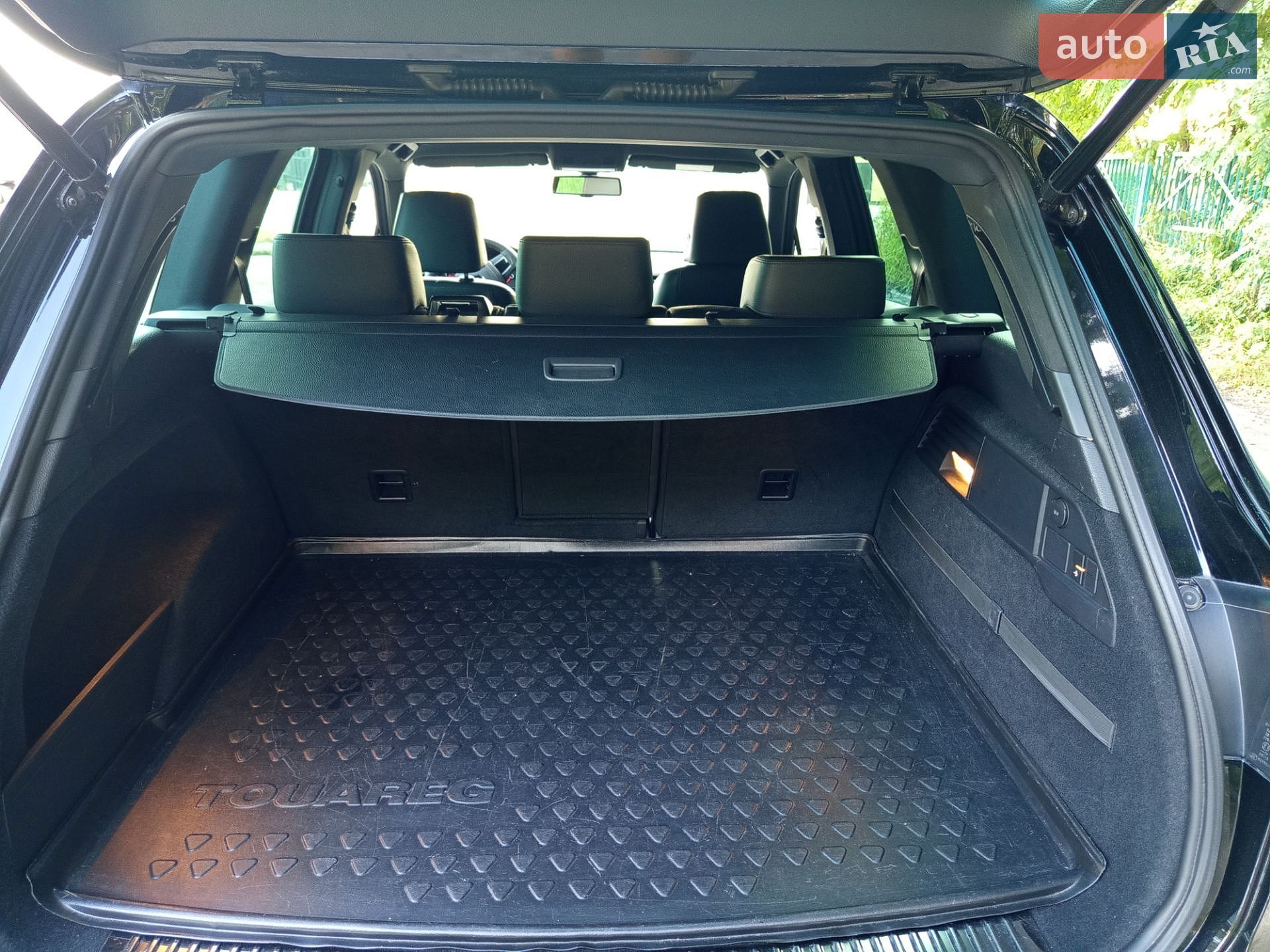 Volkswagen Touareg 2015 VIN WVGZZZ7PZGD018531 фото оголошення 19 з 59