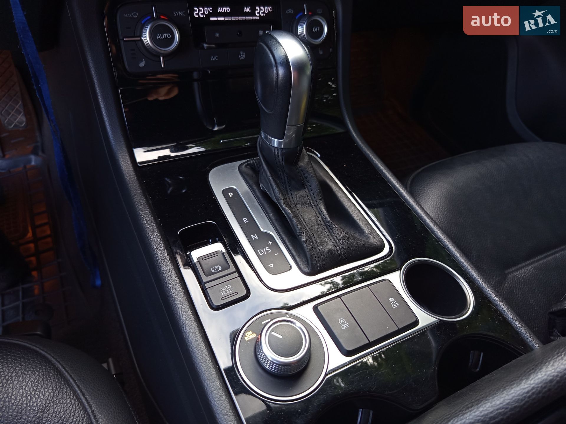 Volkswagen Touareg 2015 VIN WVGZZZ7PZGD018531 фото оголошення 36 з 59