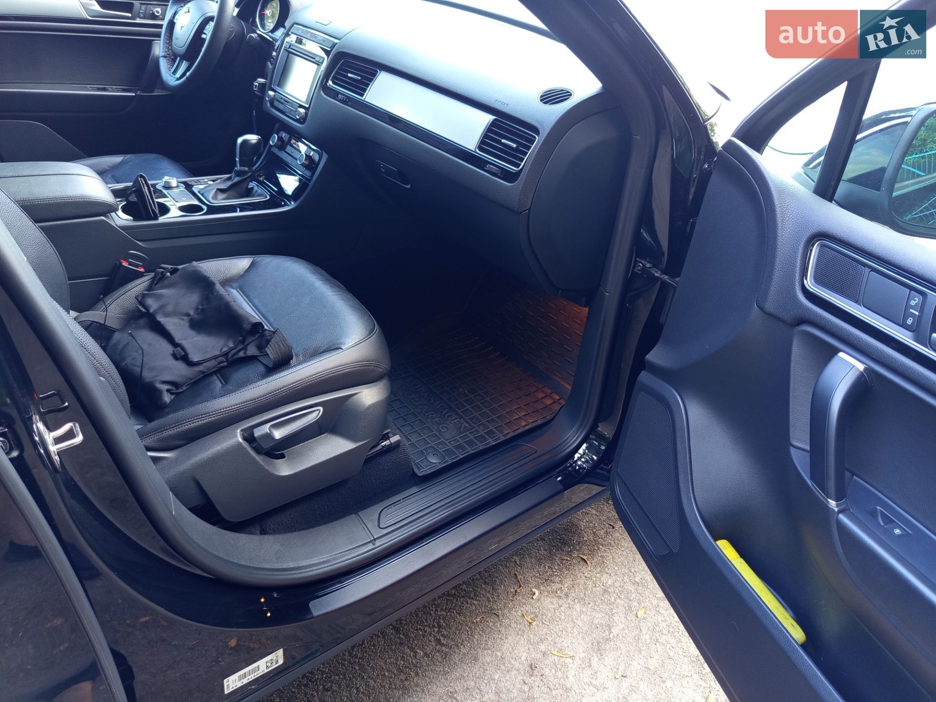 Volkswagen Touareg 2015 VIN WVGZZZ7PZGD018531 фото оголошення 43 з 59