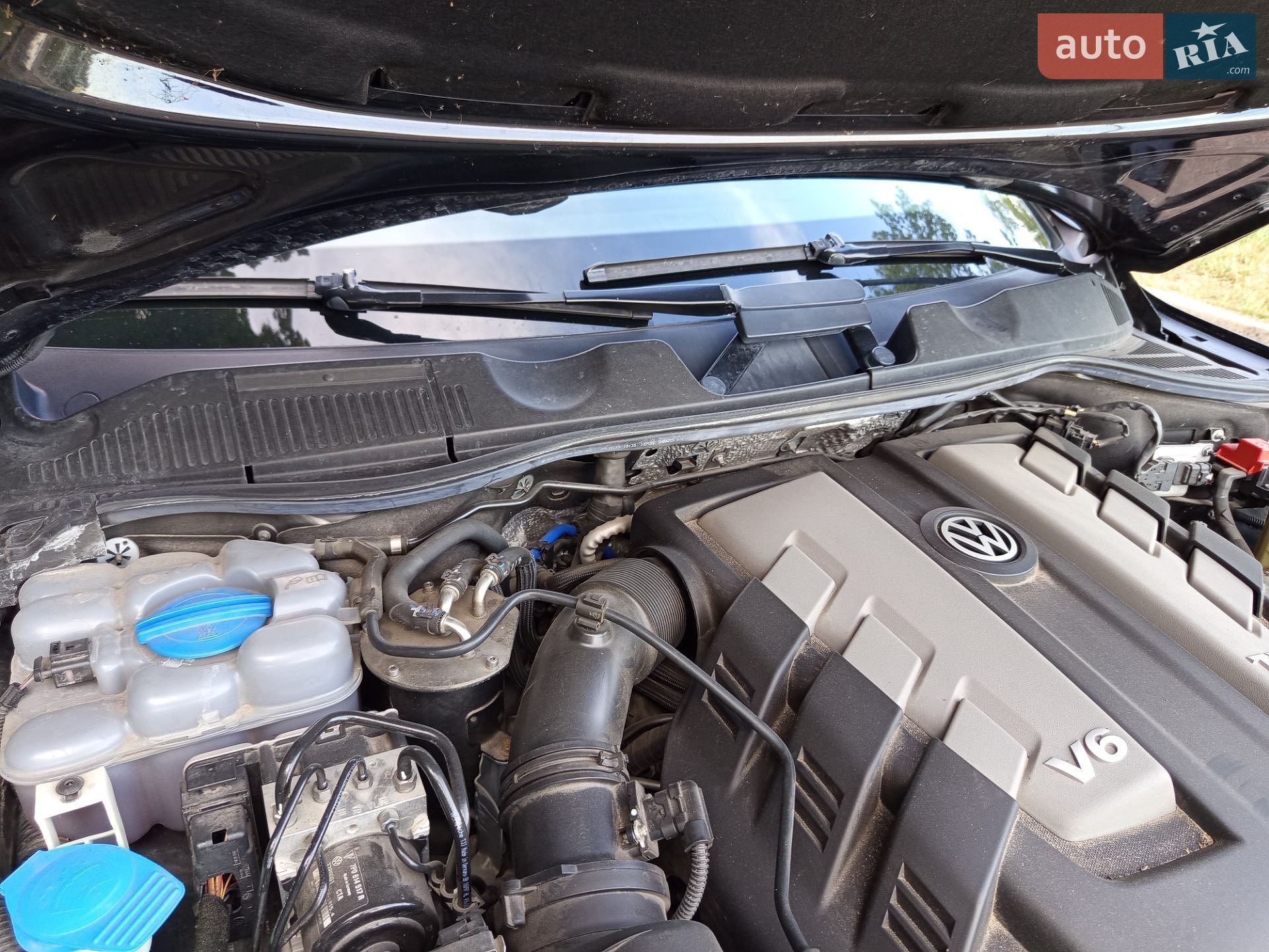Volkswagen Touareg 2015 VIN WVGZZZ7PZGD018531 фото оголошення 48 з 59