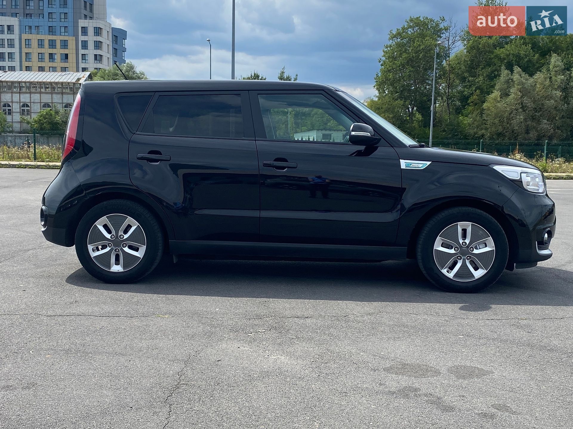 Kia Soul 2018 VIN KNAJX81EFJ7032078 фото оголошення 6 з 37