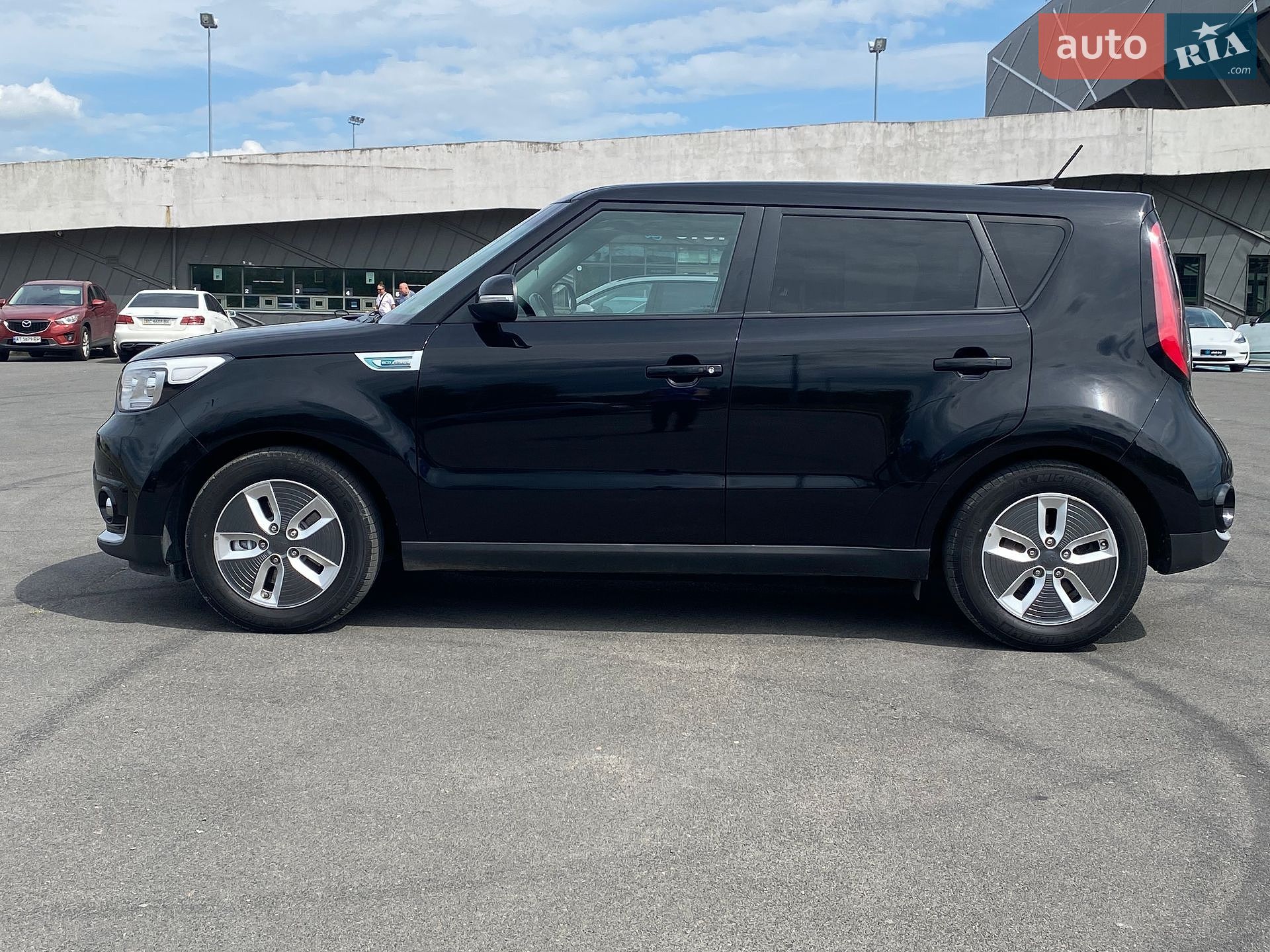 Kia Soul 2018 VIN KNAJX81EFJ7032078 фото оголошення 8 з 37