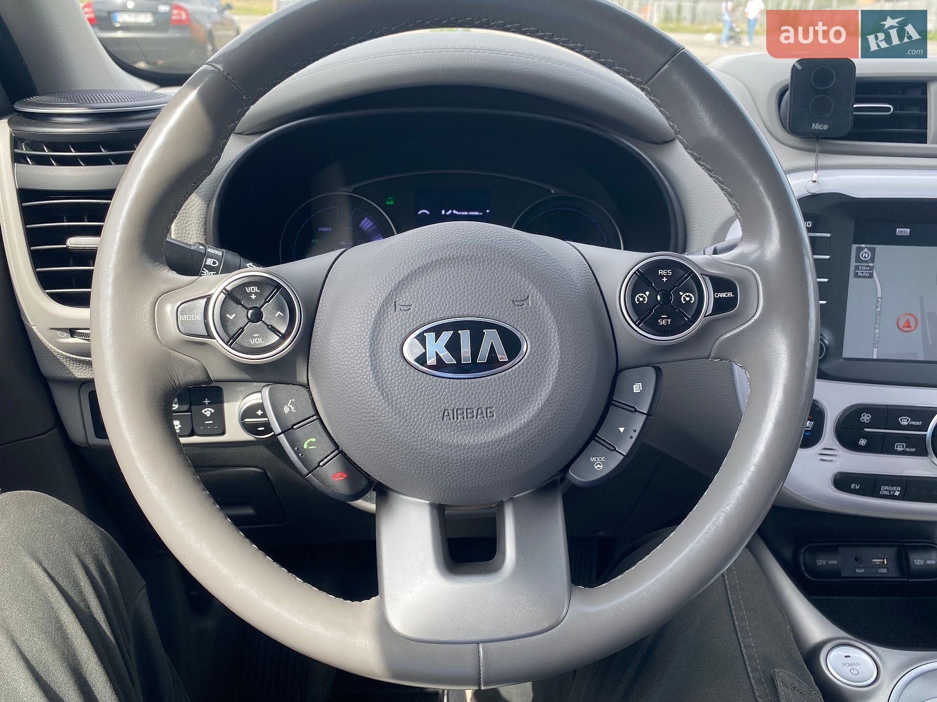 Kia Soul 2018 VIN KNAJX81EFJ7032078 фото оголошення 24 з 37