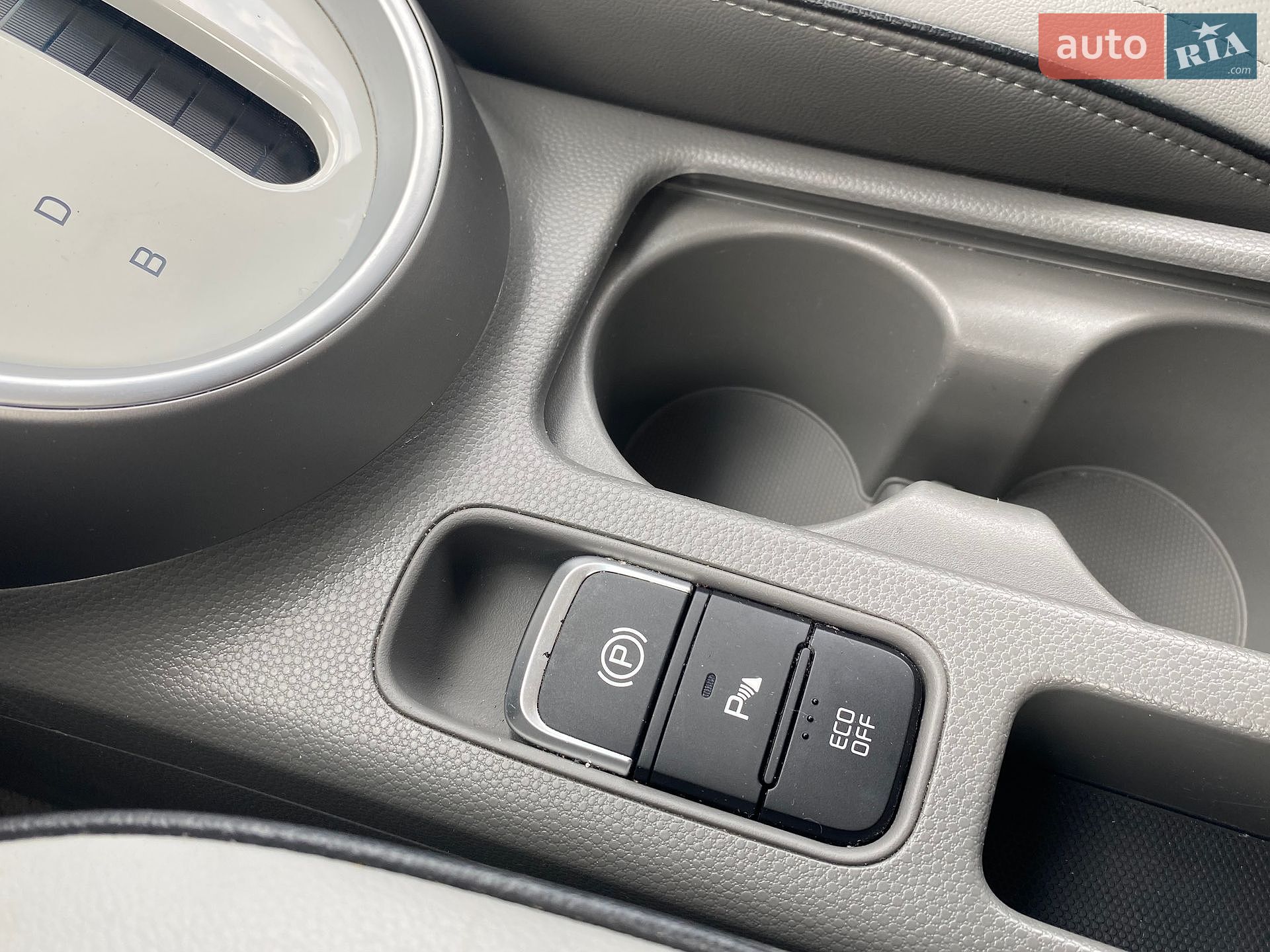 Kia Soul 2018 VIN KNAJX81EFJ7032078 фото оголошення 28 з 37