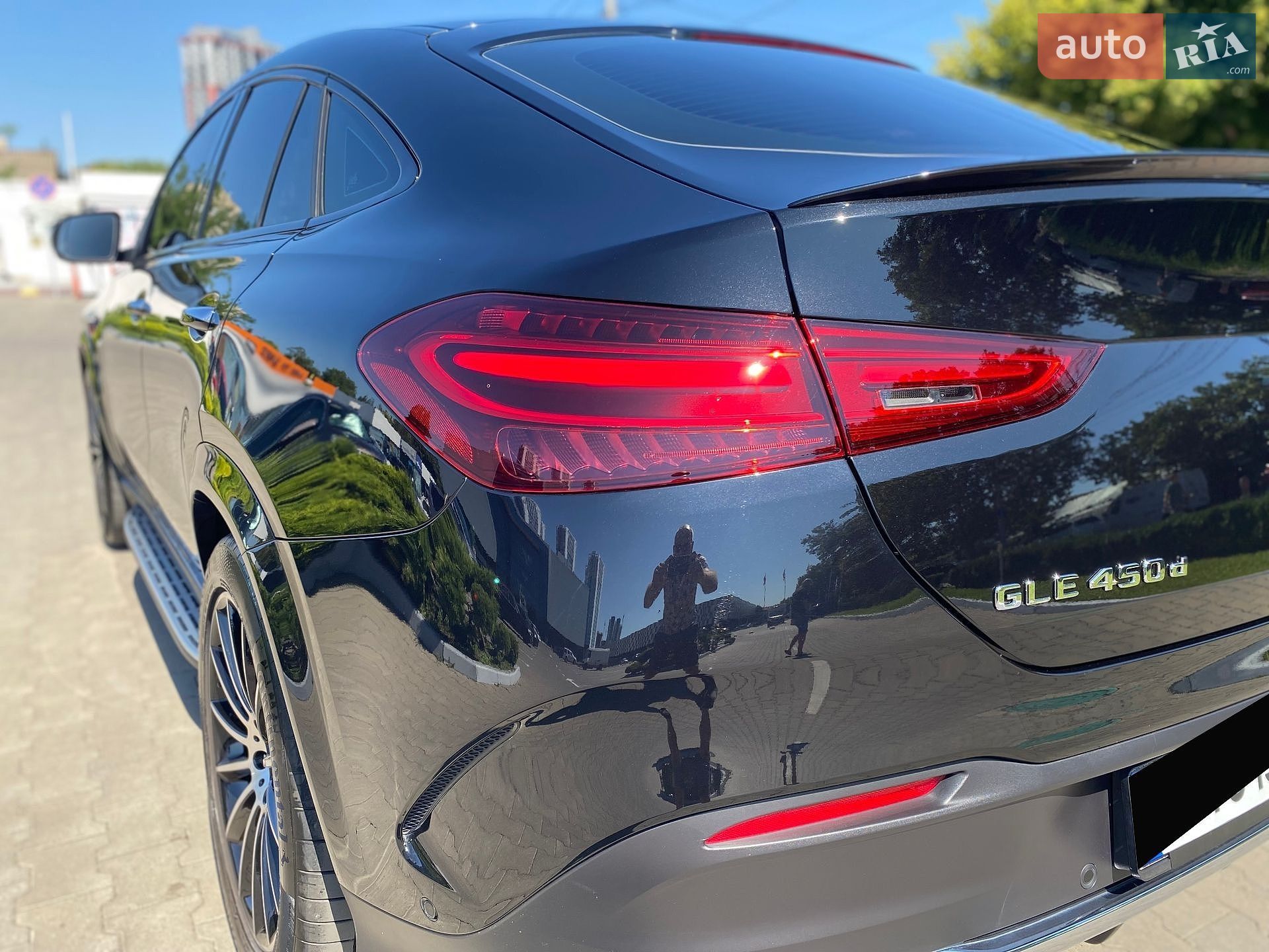 Mercedes-Benz GLE-Class Coupe 2023 VIN W1NFD3DB9RB044584 фото оголошення 19 з 33