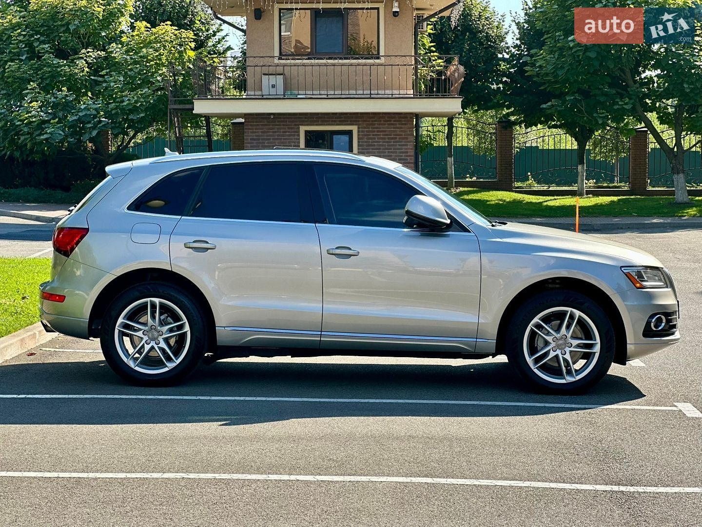 Audi Q5 2017 VIN WA1L2AFP3HA023404 фото оголошення 5 з 71
