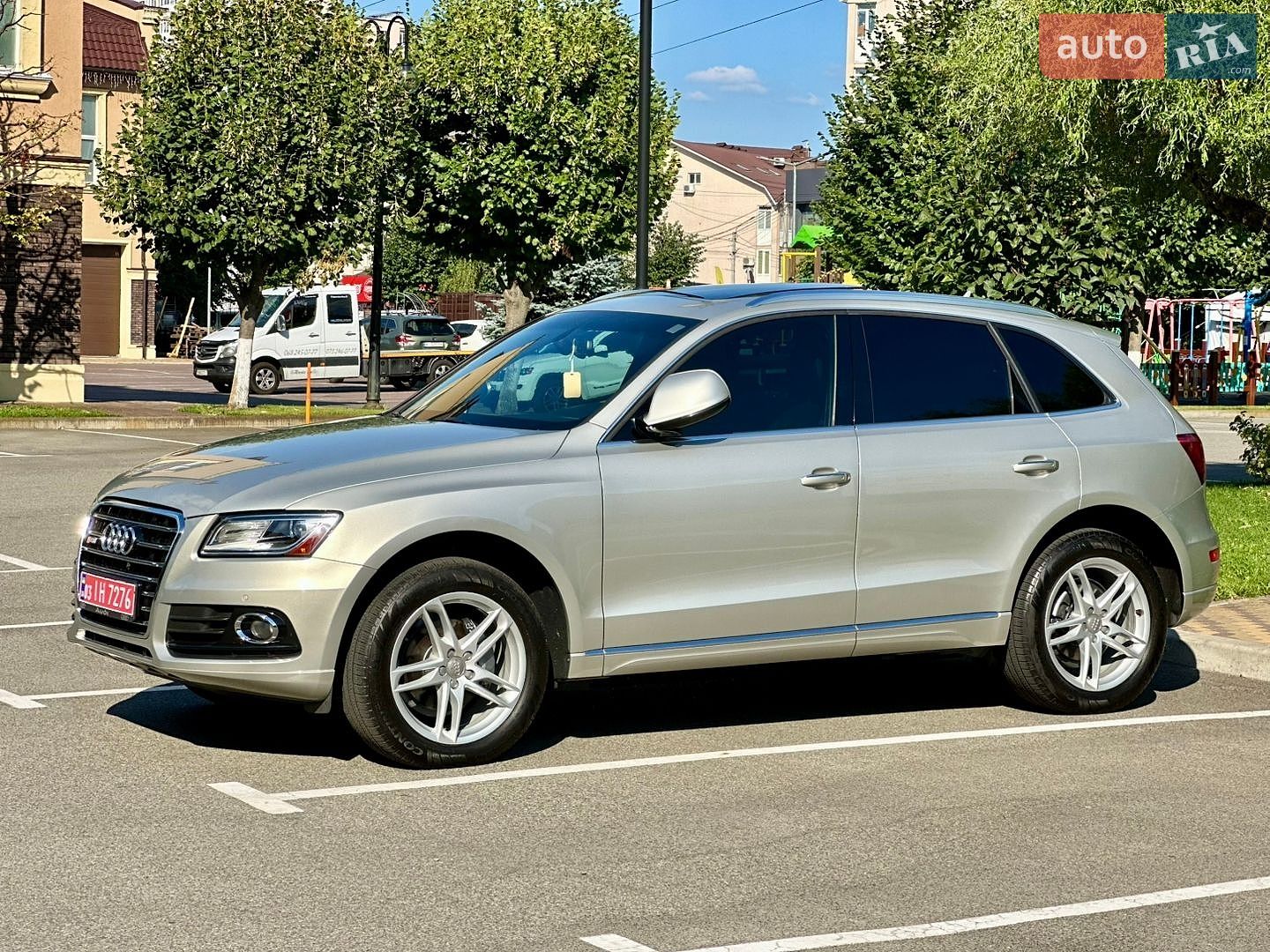 Audi Q5 2017 VIN WA1L2AFP3HA023404 фото оголошення 13 з 71