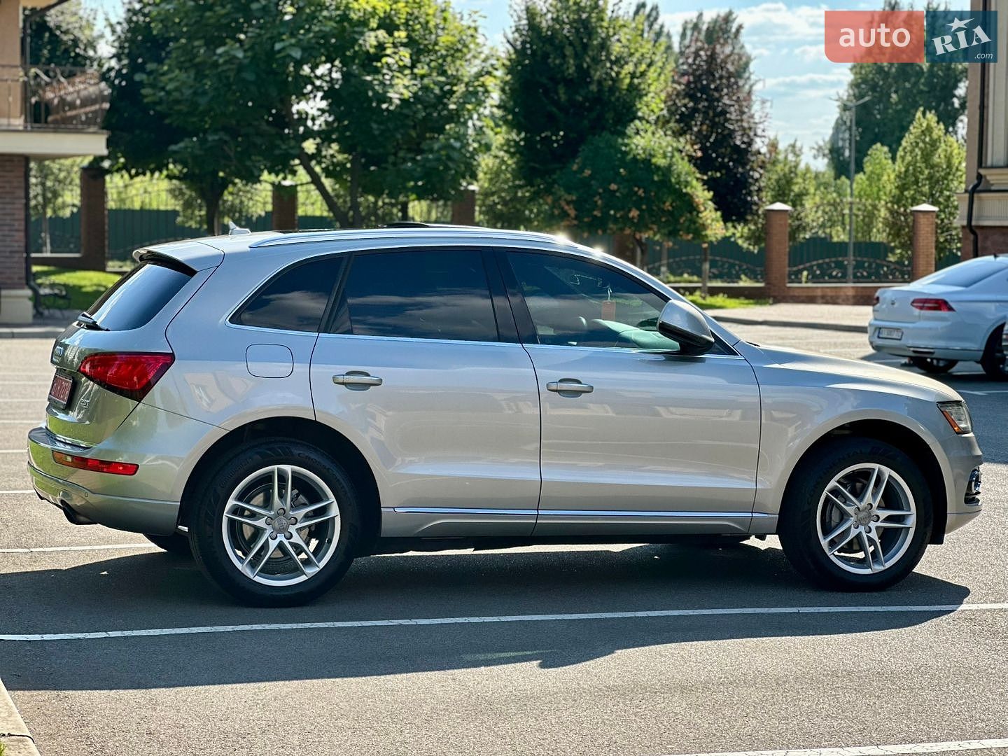 Audi Q5 2017 VIN WA1L2AFP3HA023404 фото оголошення 6 з 71