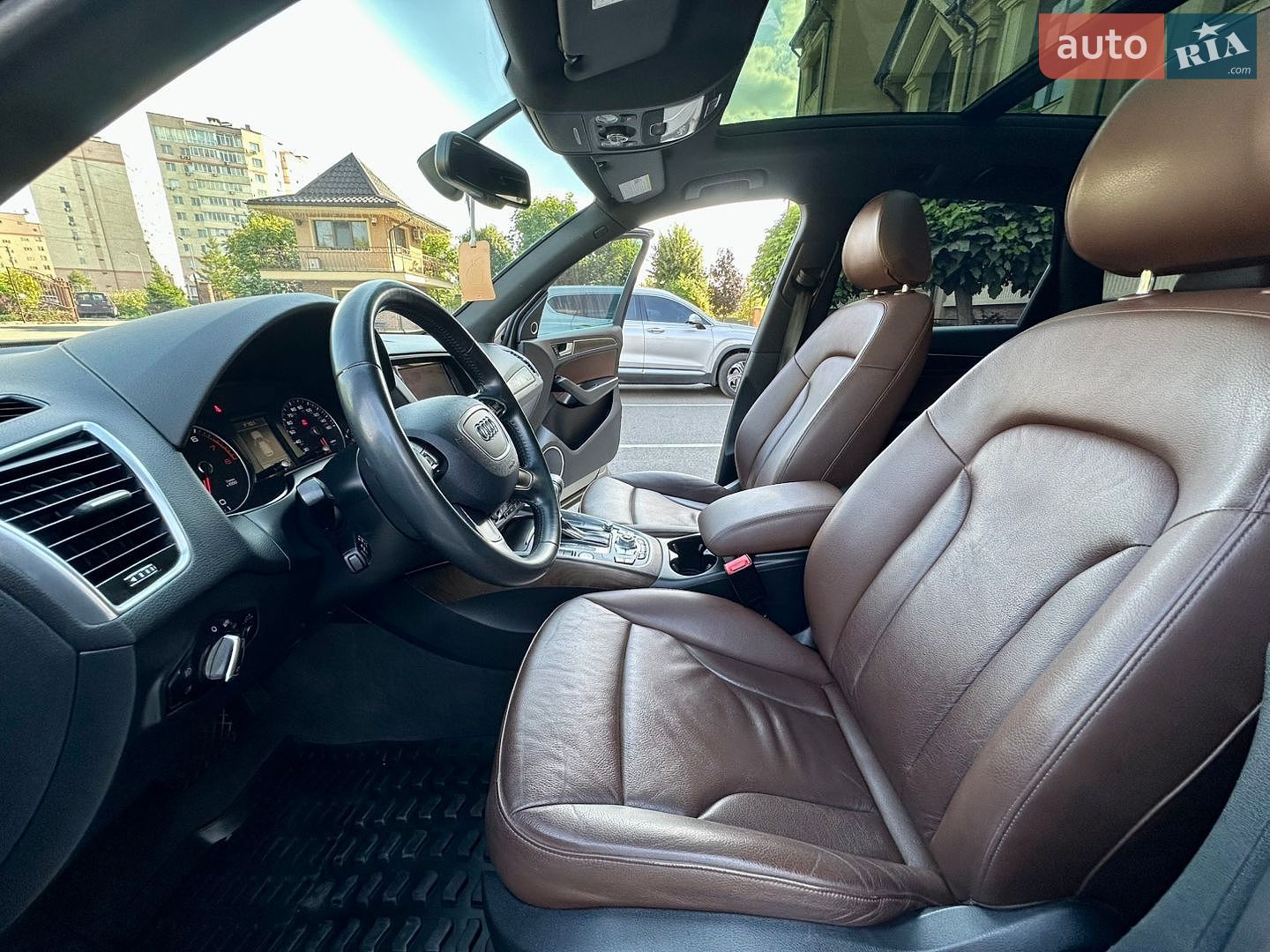 Audi Q5 2017 VIN WA1L2AFP3HA023404 фото оголошення 41 з 71