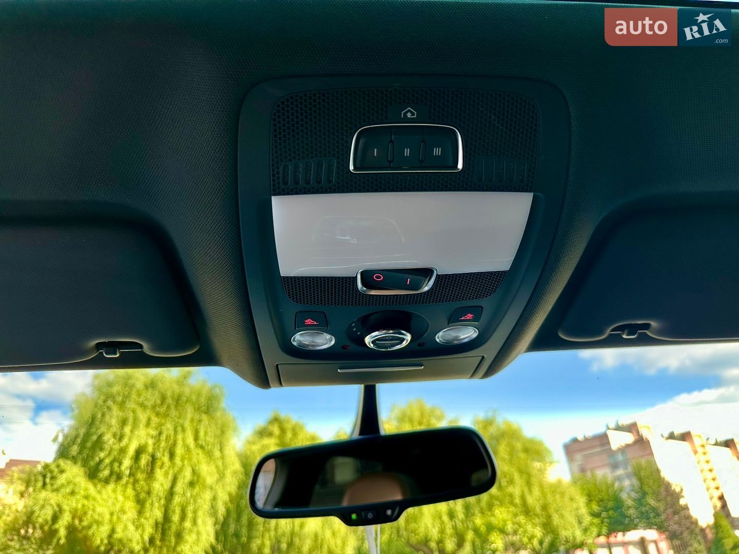 Audi Q5 2017 VIN WA1L2AFP3HA023404 фото оголошення 63 з 71