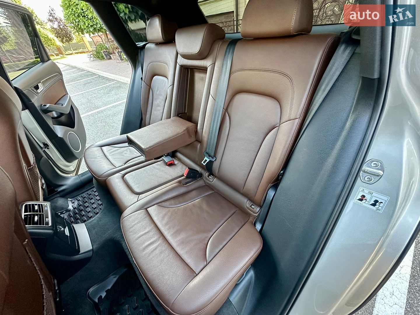 Audi Q5 2017 VIN WA1L2AFP3HA023404 фото оголошення 43 з 71