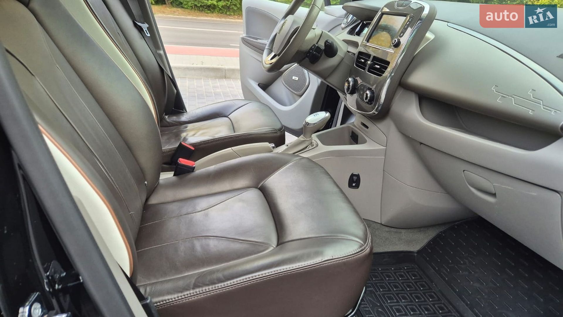 Renault Zoe 2018 VIN VF1AG000561186040 фото оголошення 2 з 4