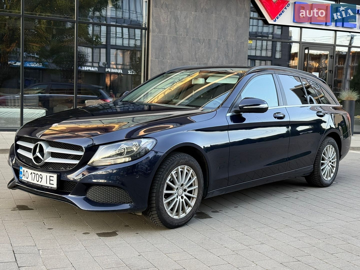 Mercedes-Benz C-Class 2015 VIN WDD2052371F181711 фото оголошення 5 з 10