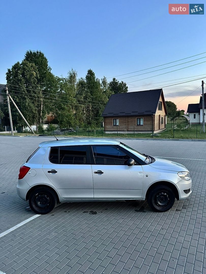 Skoda Fabia 2012 VIN TMBEH15J7CB501983 фото оголошення 6 з 14