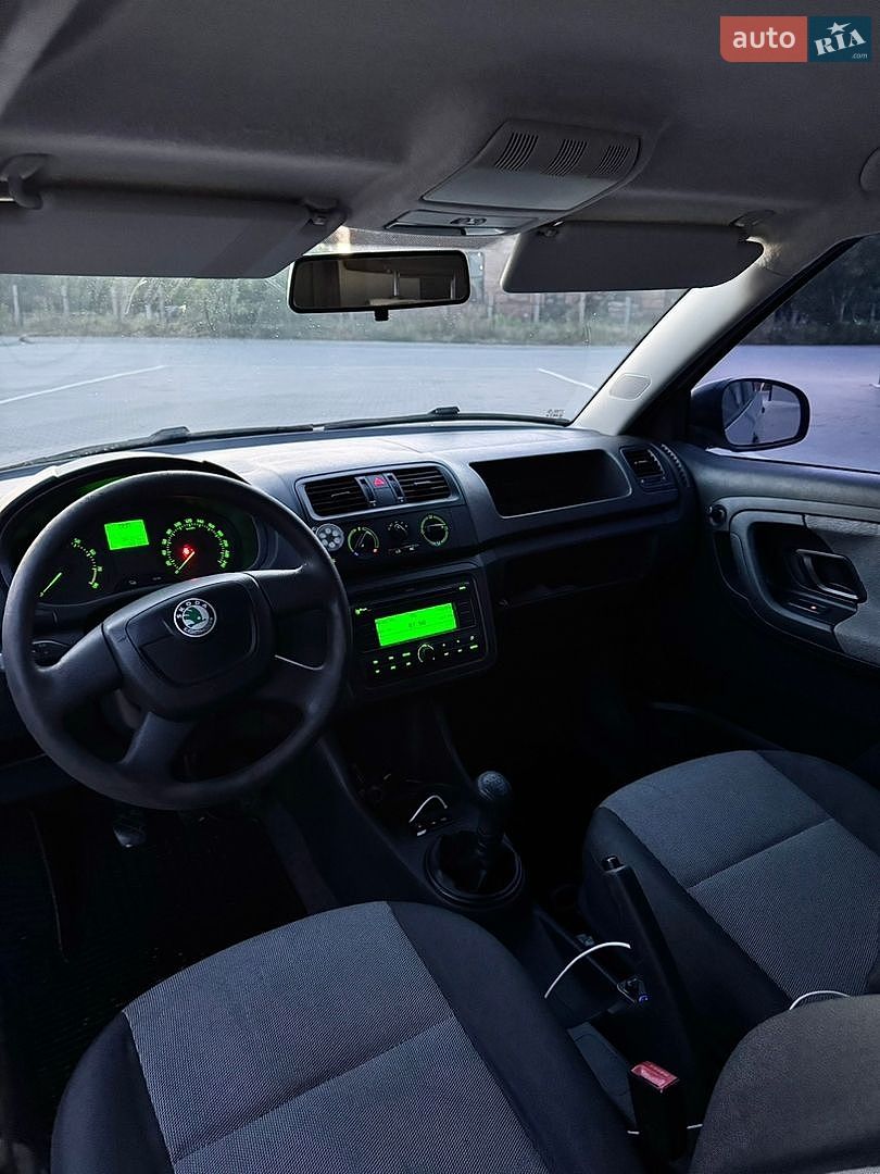 Skoda Fabia 2012 VIN TMBEH15J7CB501983 фото оголошення 9 з 14