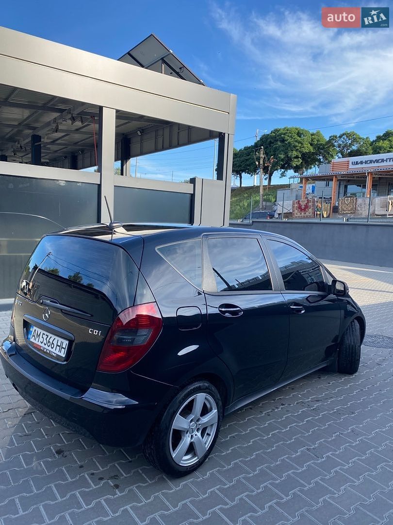 Mercedes-Benz A-Class 2009 VIN WDD1690071J744515 фото оголошення 4 з 26