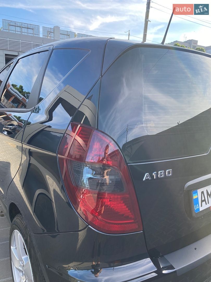Mercedes-Benz A-Class 2009 VIN WDD1690071J744515 фото оголошення 9 з 26