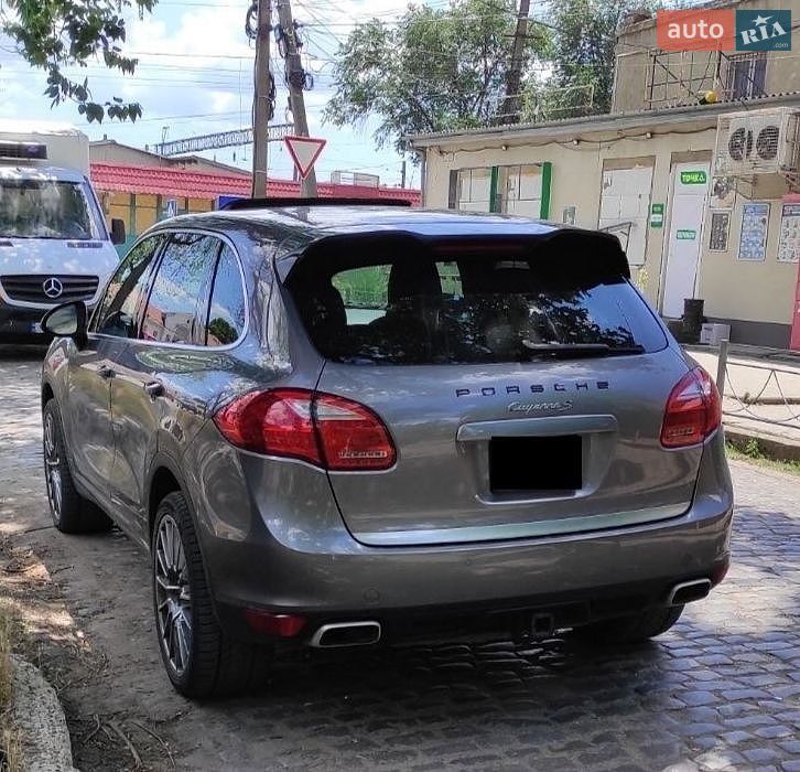 Porsche Cayenne 2012 VIN WP1AB2A23CLA40696 фото оголошення 2 з 4