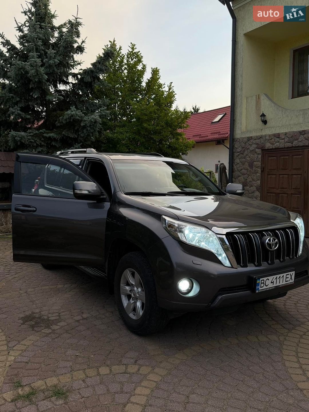 Toyota Land Cruiser Prado 2017 VIN JTEBR3FJ80K061354 фото оголошення 19 з 44