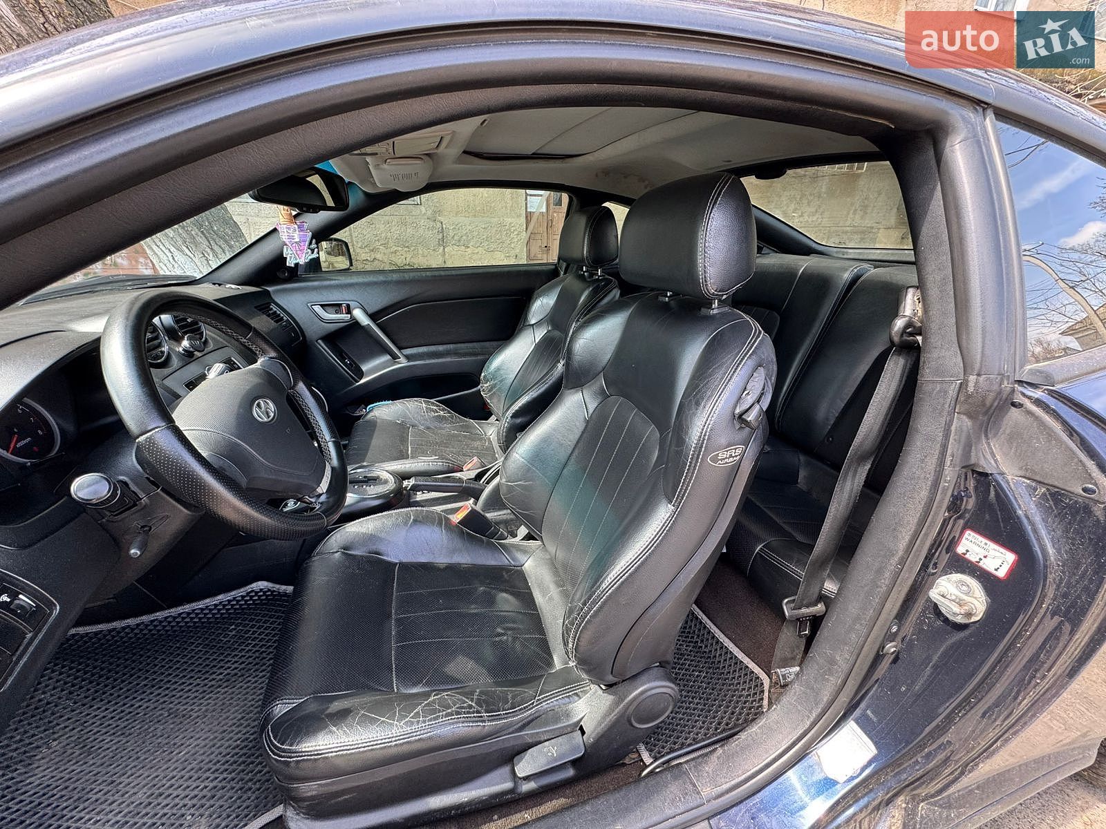 Hyundai Coupe 2008 VIN KMHHN61DP8U293718 фото оголошення 4 з 5