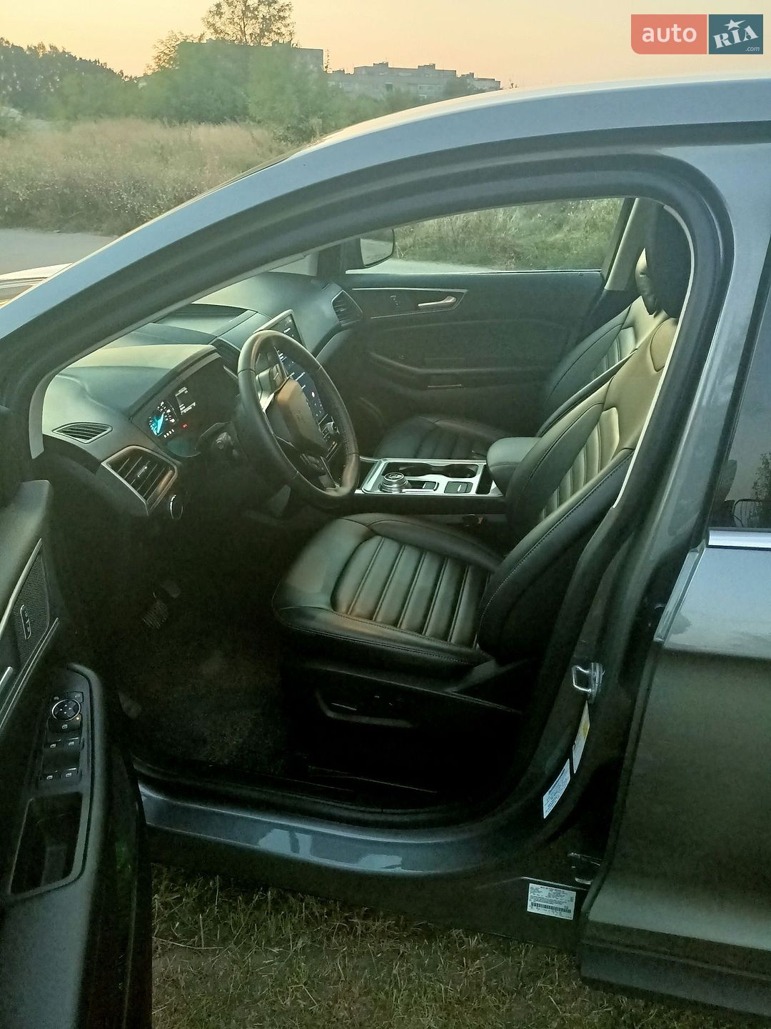 Ford Edge 2024 VIN 2FMPK4J99RBB04992 фото оголошення 19 з 56