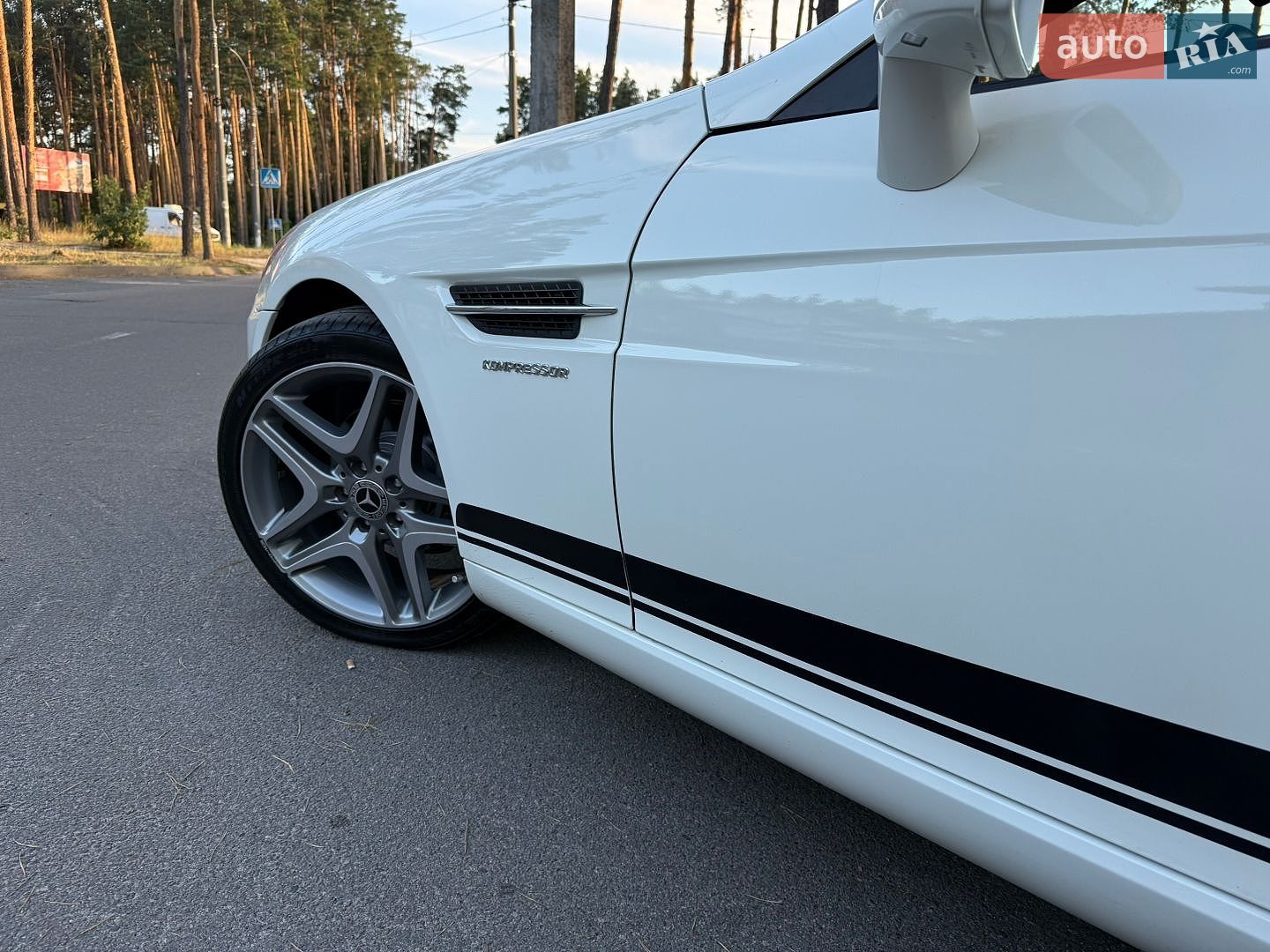 Mercedes-Benz SLK-Class 2012 VIN WDDPK4HA2DF050016 фото оголошення 12 з 35
