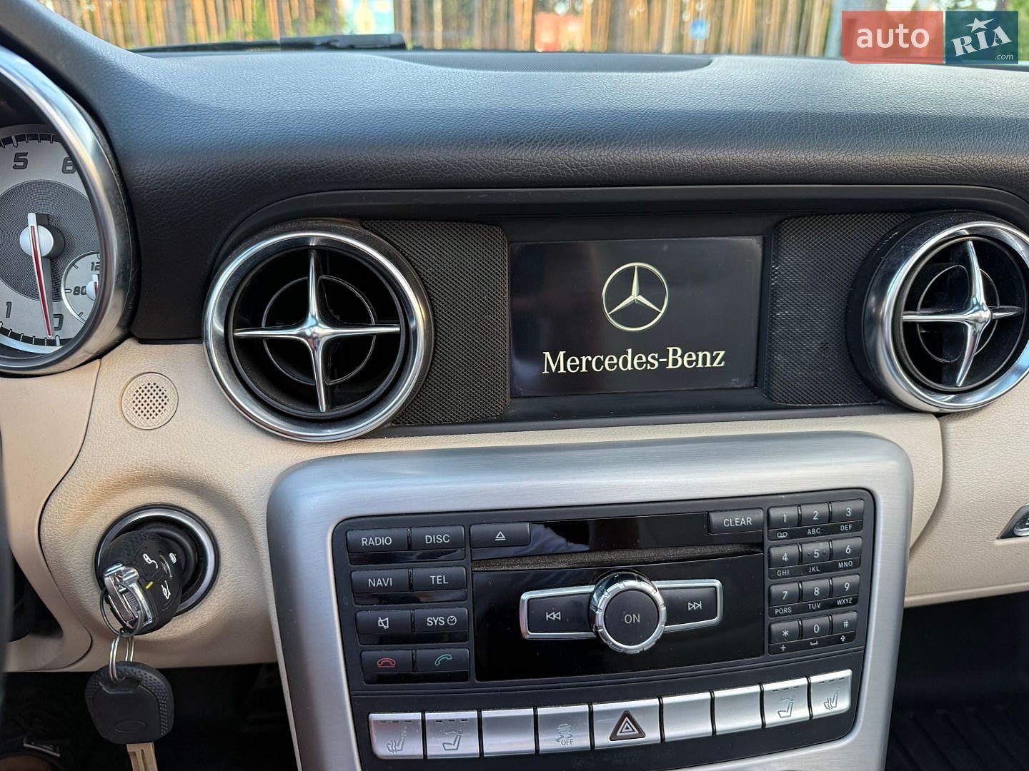 Mercedes-Benz SLK-Class 2012 VIN WDDPK4HA2DF050016 фото оголошення 22 з 35