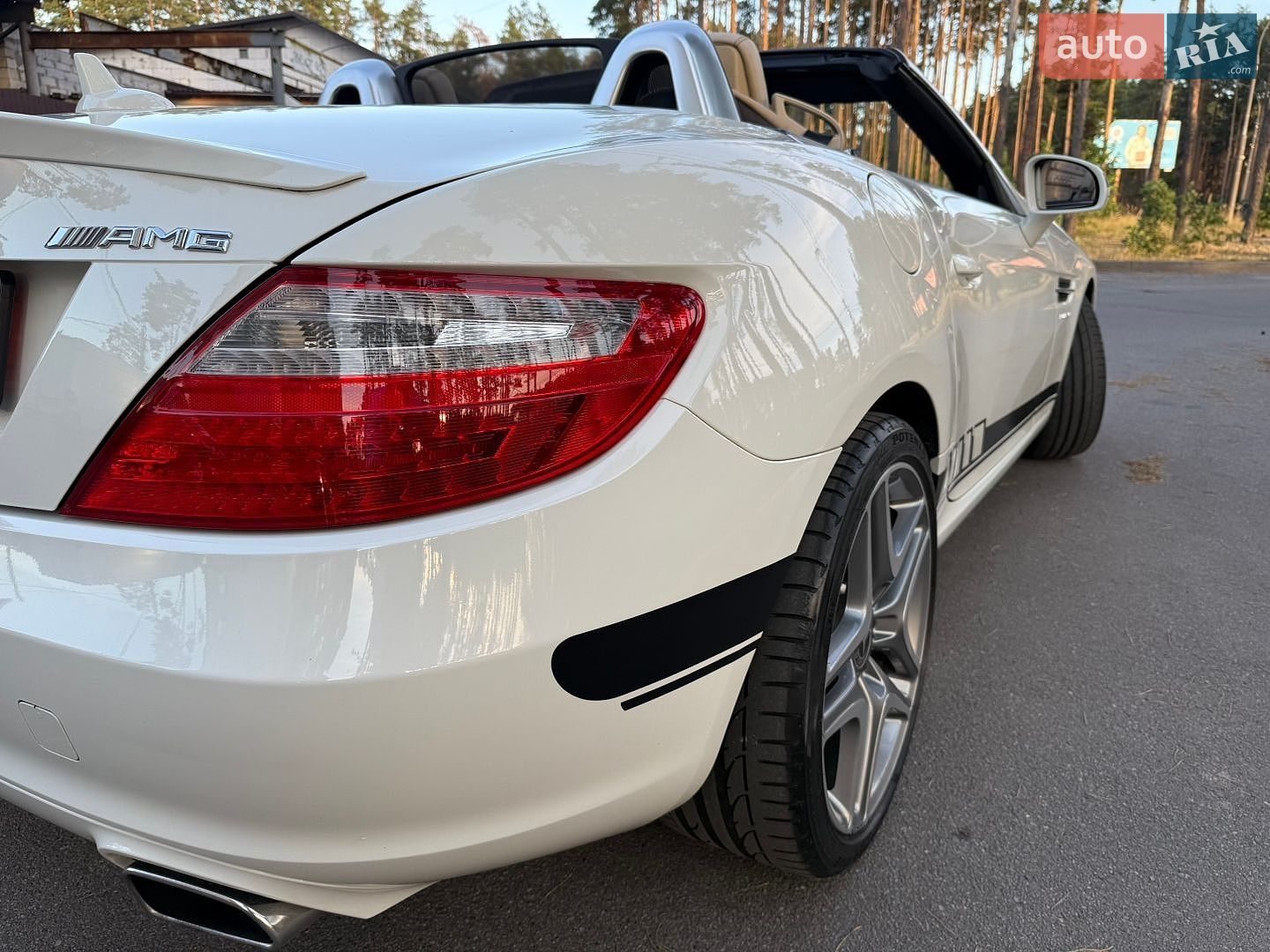 Mercedes-Benz SLK-Class 2012 VIN WDDPK4HA2DF050016 фото оголошення 18 з 35