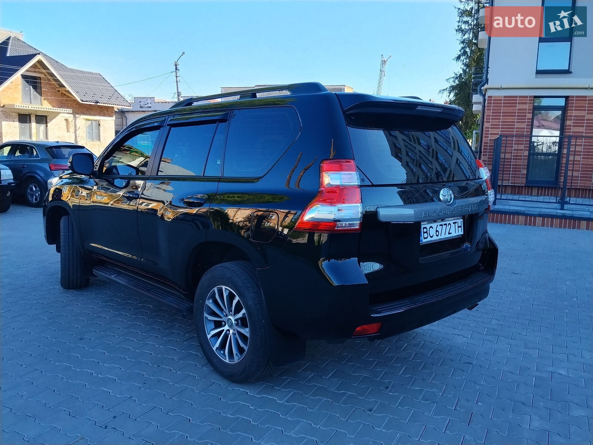 Toyota Land Cruiser Prado 2017 VIN JTEBX3FJ205104493 фото оголошення 9 з 27