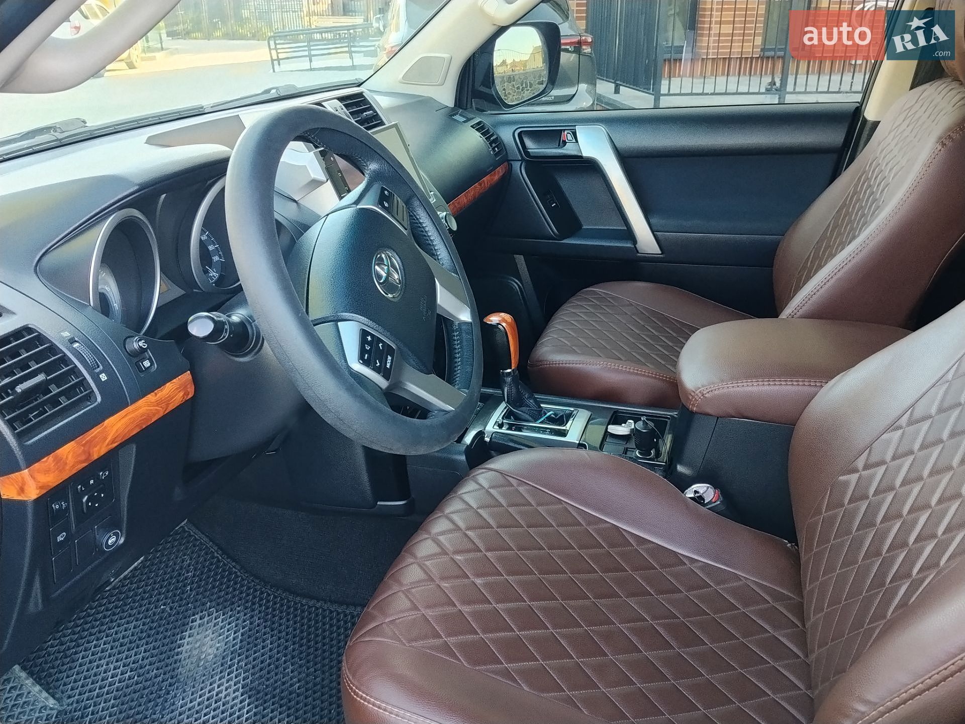 Toyota Land Cruiser Prado 2017 VIN JTEBX3FJ205104493 фото оголошення 17 з 27