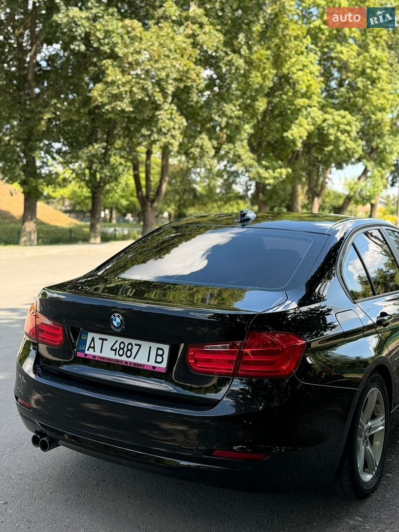BMW 3 Series 2015 VIN WBA3A5G5XFNS84920 фото оголошення 12 з 24