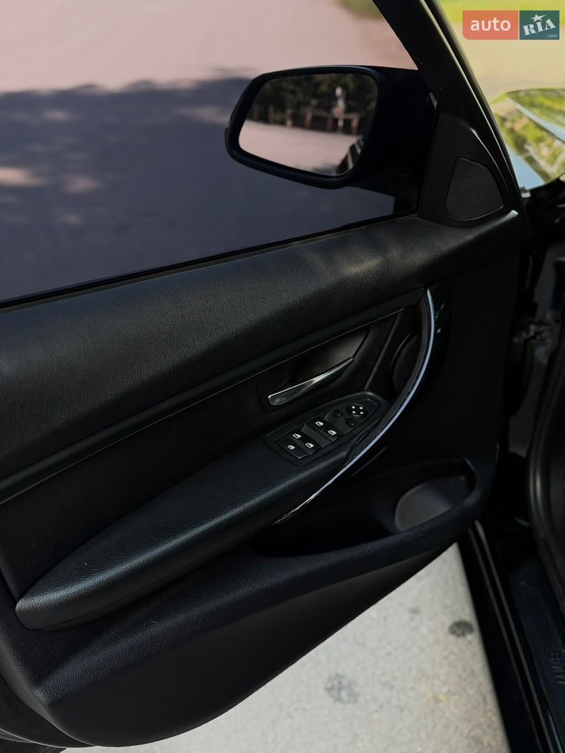 BMW 3 Series 2015 VIN WBA3A5G5XFNS84920 фото оголошення 21 з 24