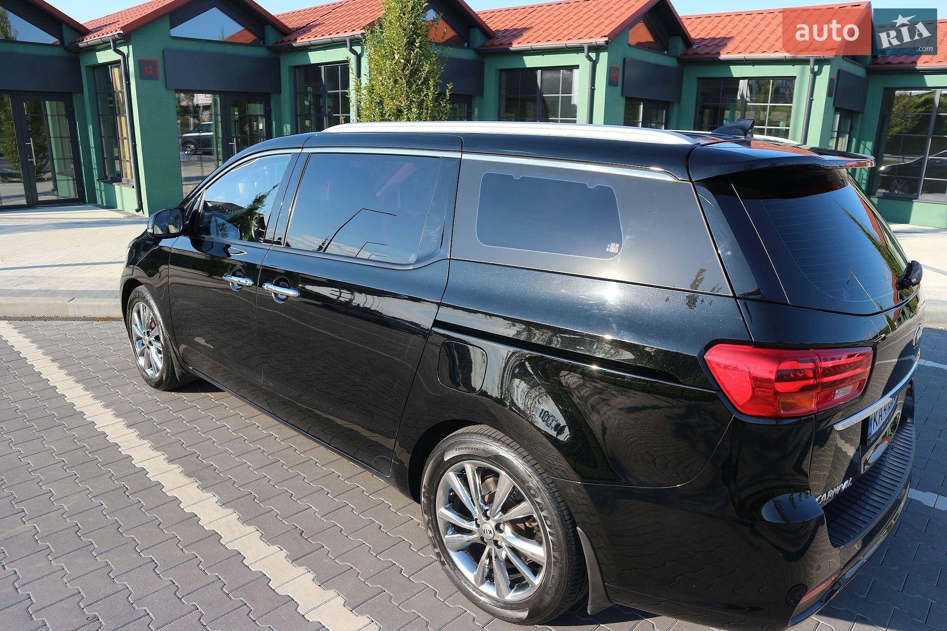 Kia Carnival 2019 VIN KNAMC81ABLS619686 фото оголошення 21 з 48