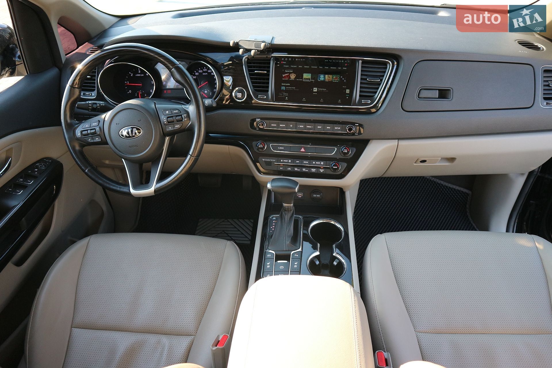 Kia Carnival 2019 VIN KNAMC81ABLS619686 фото оголошення 25 з 48