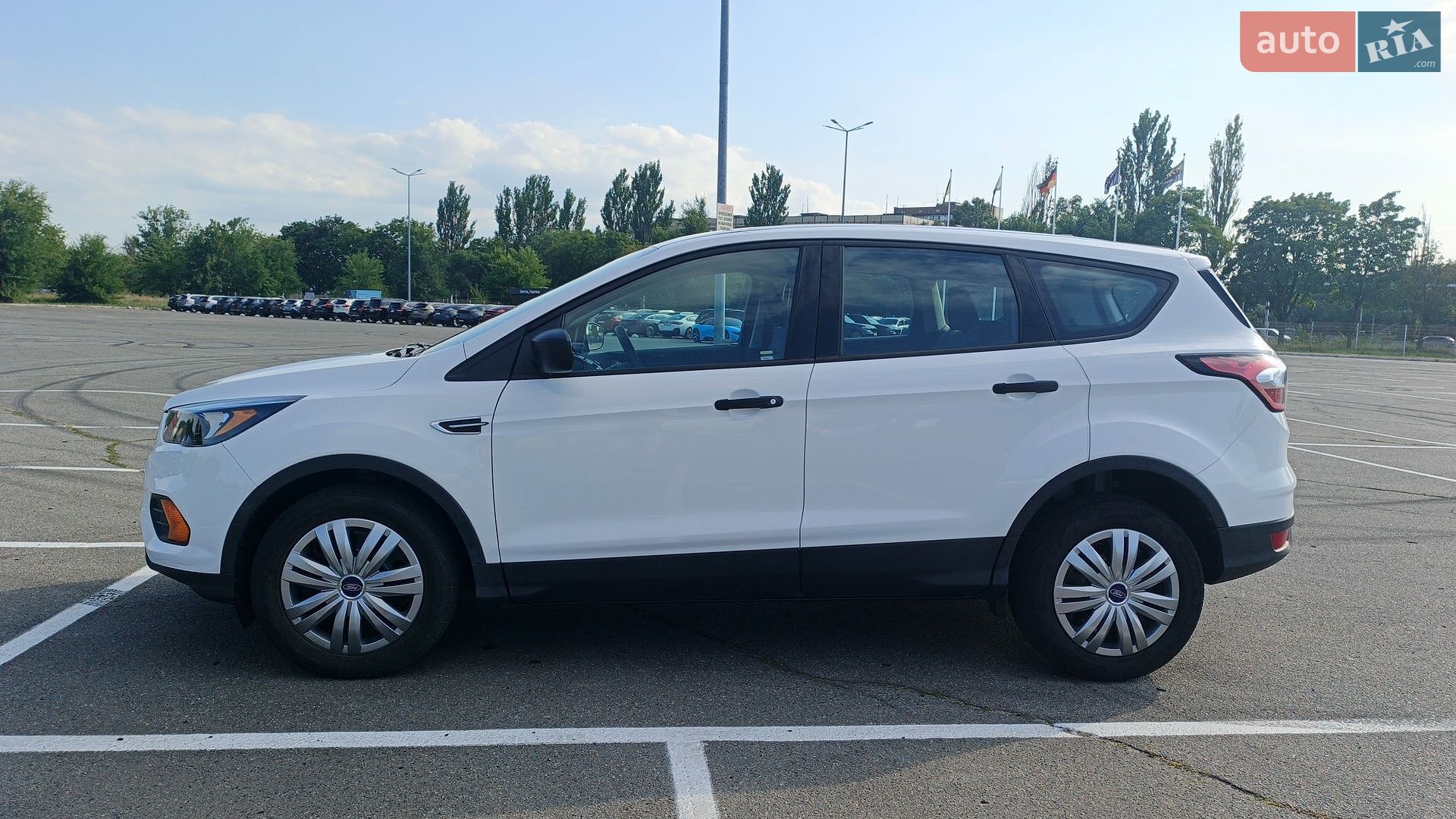 Ford Escape 2018 VIN 1FMCU0F73JUC78533 фото оголошення 4 з 20
