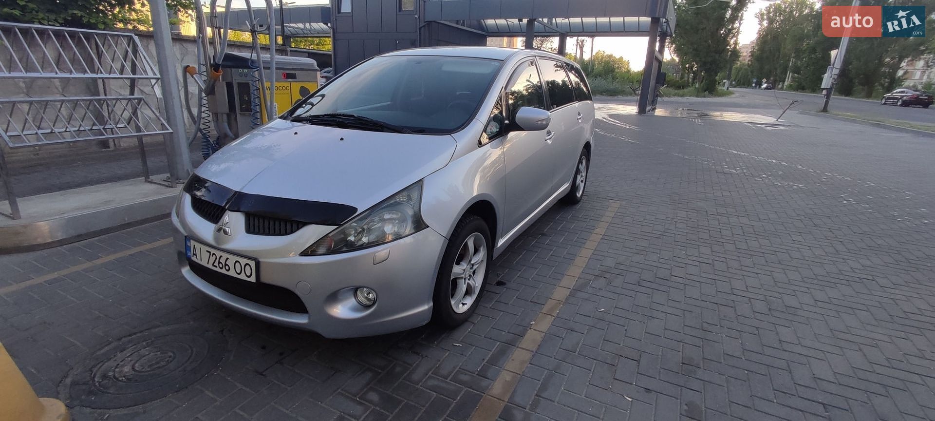 MITSUBISHI GRANDIS 2006 VIN JMBLRNA4W6Z003159 фото оголошення 3 з 14