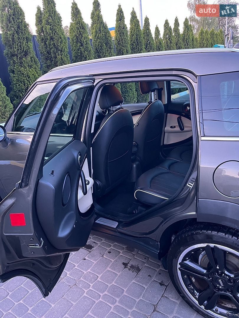 MINI Countryman 2012 VIN WMWZD710X0WM47979 фото оголошення 3 з 11