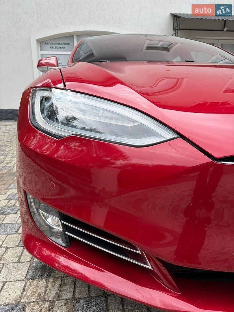 Tesla Model S 2018 VIN 5YJSA1E2XJF260074 фото оголошення 7 з 31
