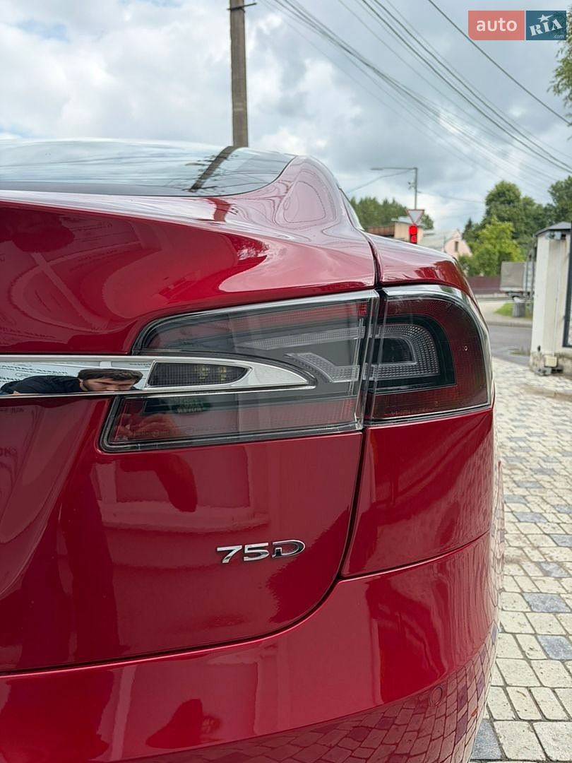 Tesla Model S 2018 VIN 5YJSA1E2XJF260074 фото оголошення 21 з 31